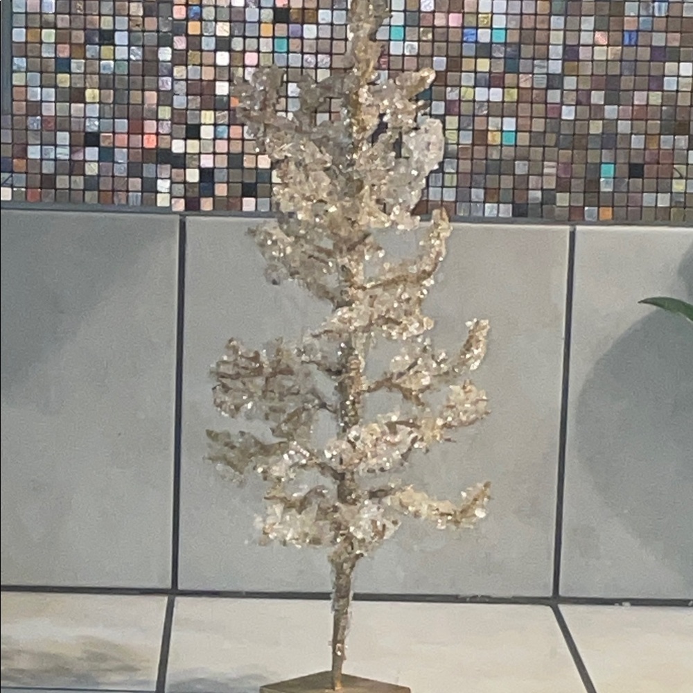 Glass/ Crystal Tree Decor - Picture 3 of 12